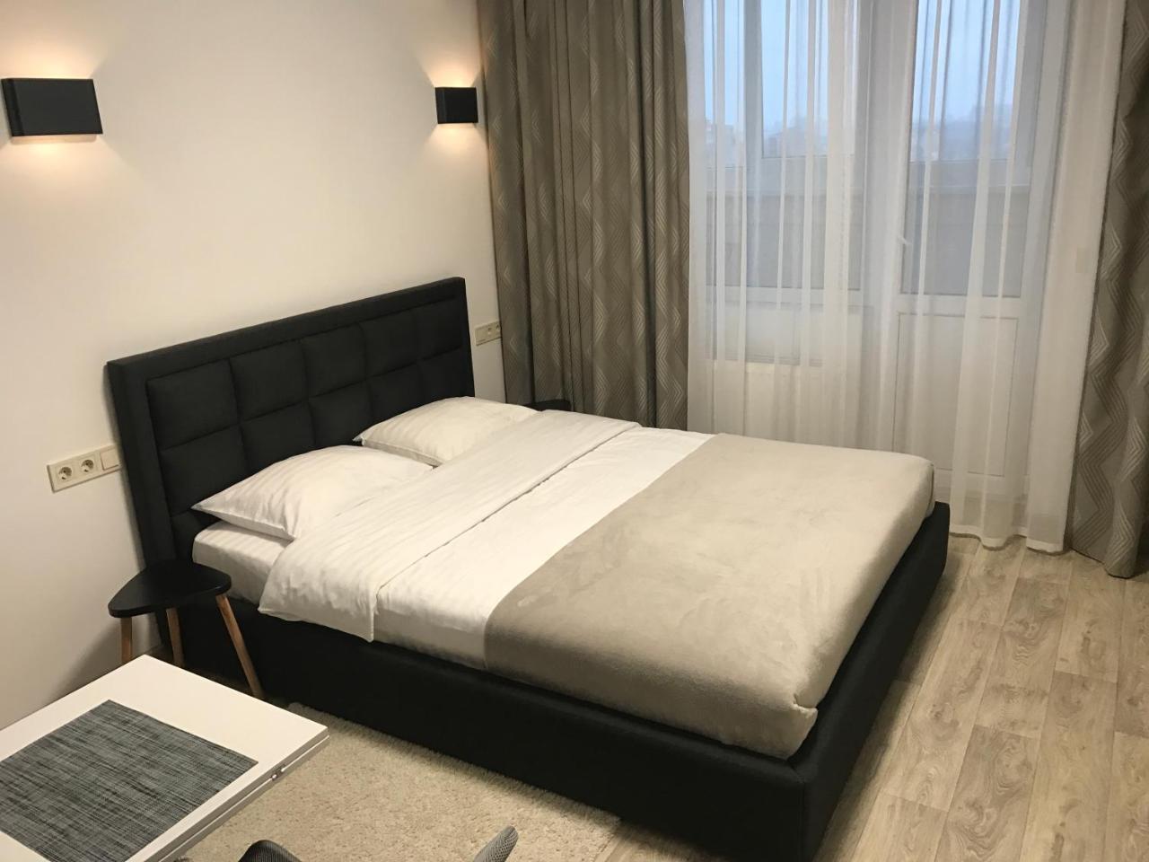 Святобор Lux Apartments 키예프 외부 사진